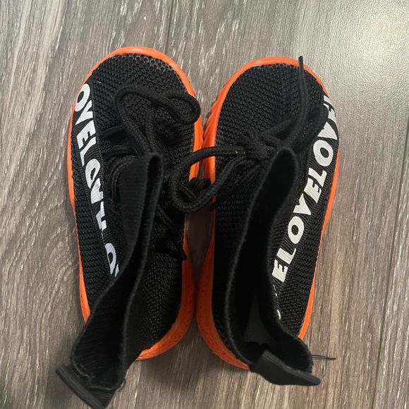 fashion toddler shoes - Picture 1 of 4